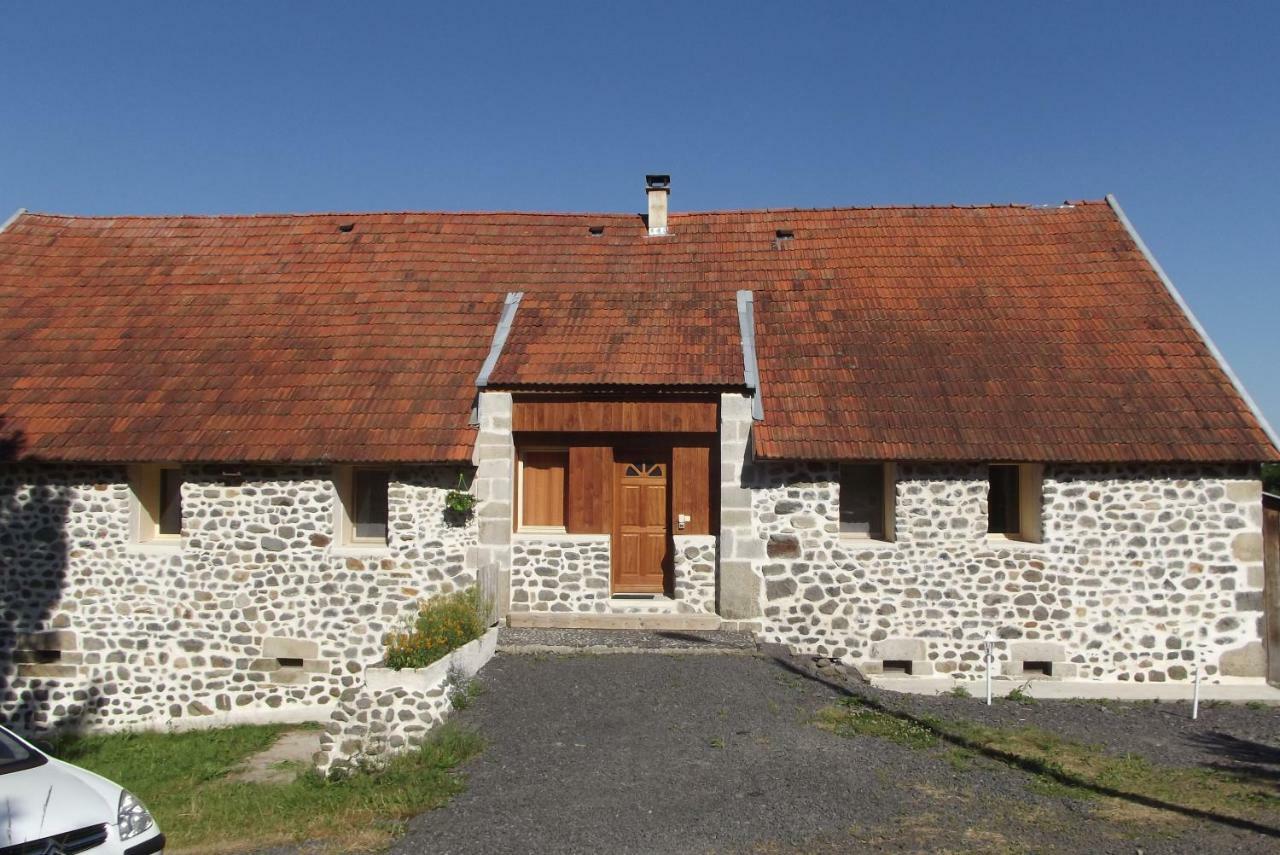 Le Bon Air Est Dans Le Pre Lägenhet Champagnac  Exteriör bild