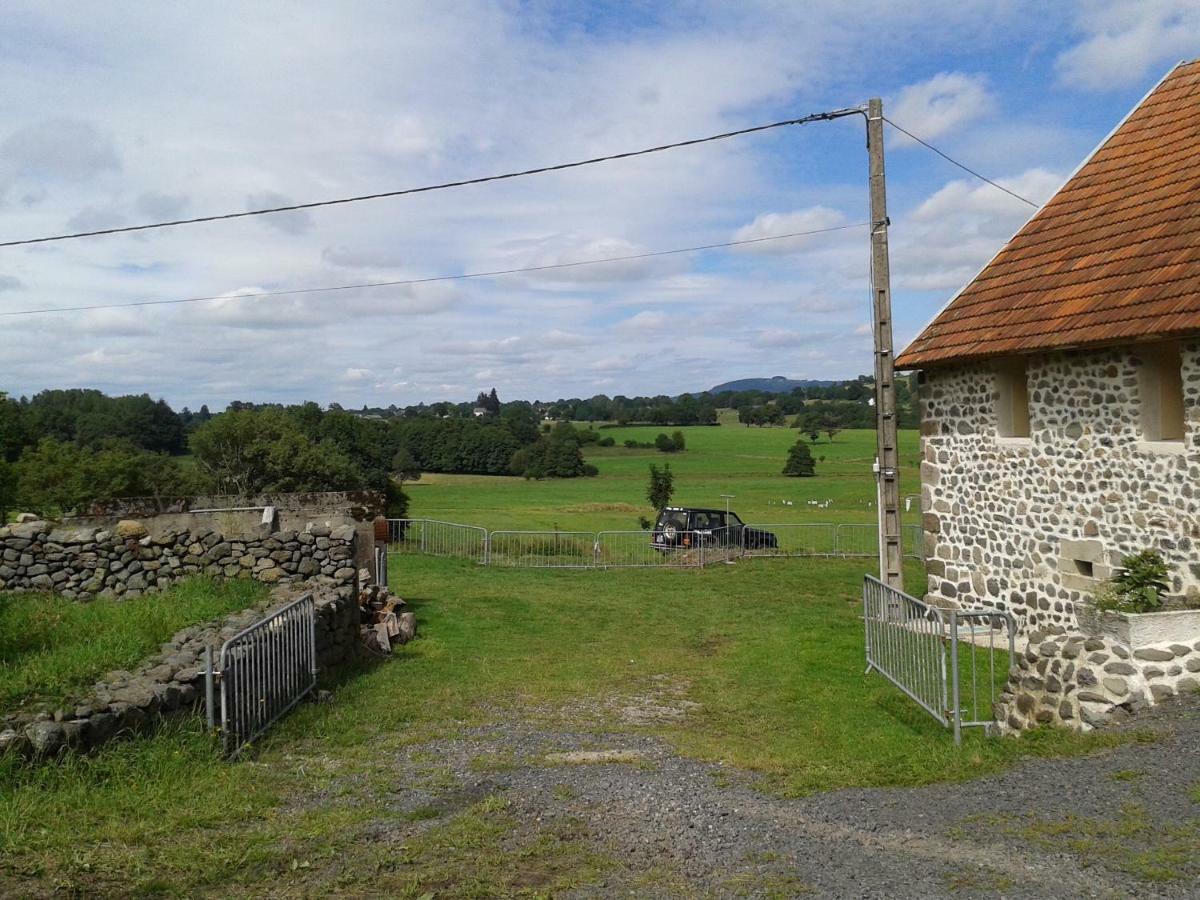 Le Bon Air Est Dans Le Pre Lägenhet Champagnac  Exteriör bild